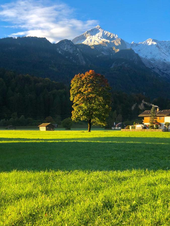 Alpine Escape Holiday Home With Mountain View Garmisch-Partenkirchen Bagian luar foto